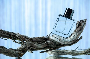 بررسی 7 مورد از فواید استفاده از عطر و ادکلن